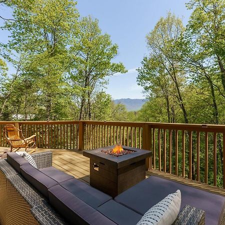 Grand Ole Chalet - Mt Viewsfireplacefirepitarcade Gatlinburg Exteriör bild